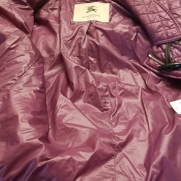 NOTABLE DISTINCTION❣️BURBERRY JACKET. Price Firm - Picture 11 of 12